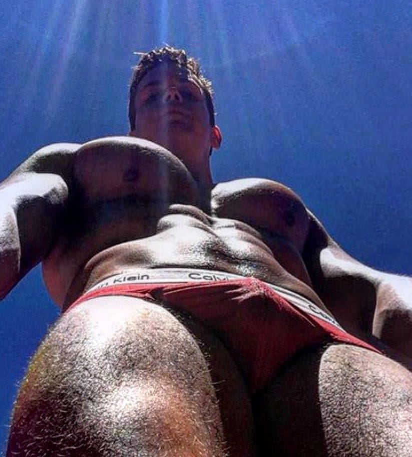 AMiNoMeDariaMiedo: Social Media Muscle