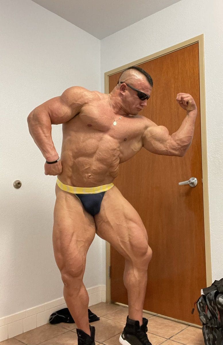 bodybuilder samson