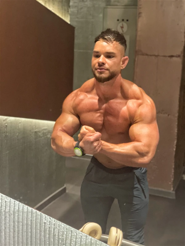 muscle worship domination