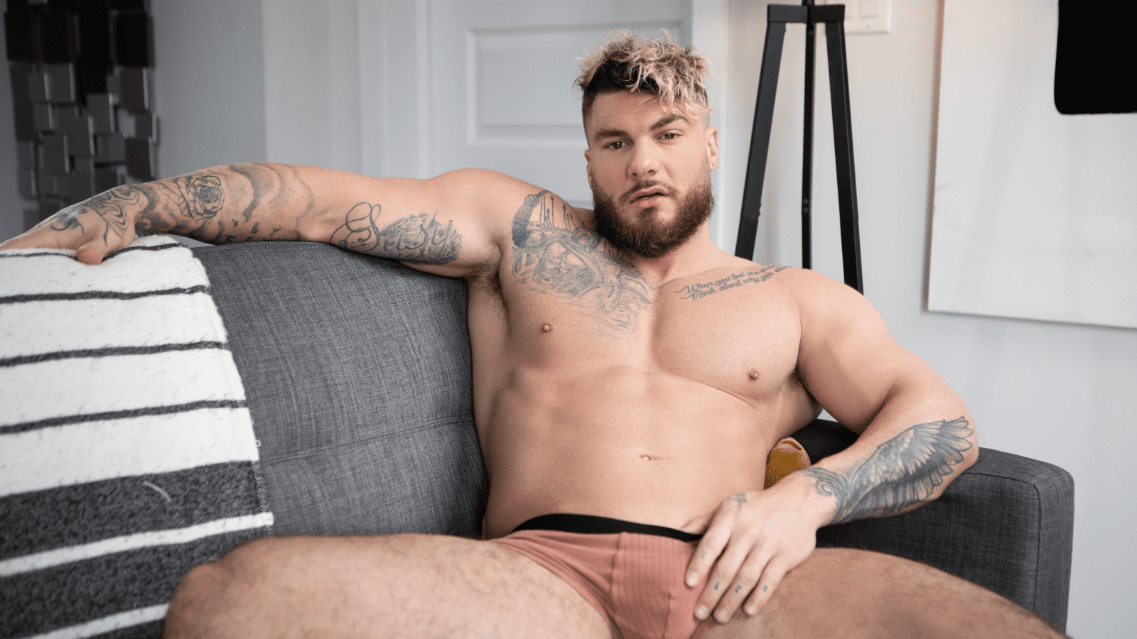 Powerful Porn Star William Seed is Back on Men.com!