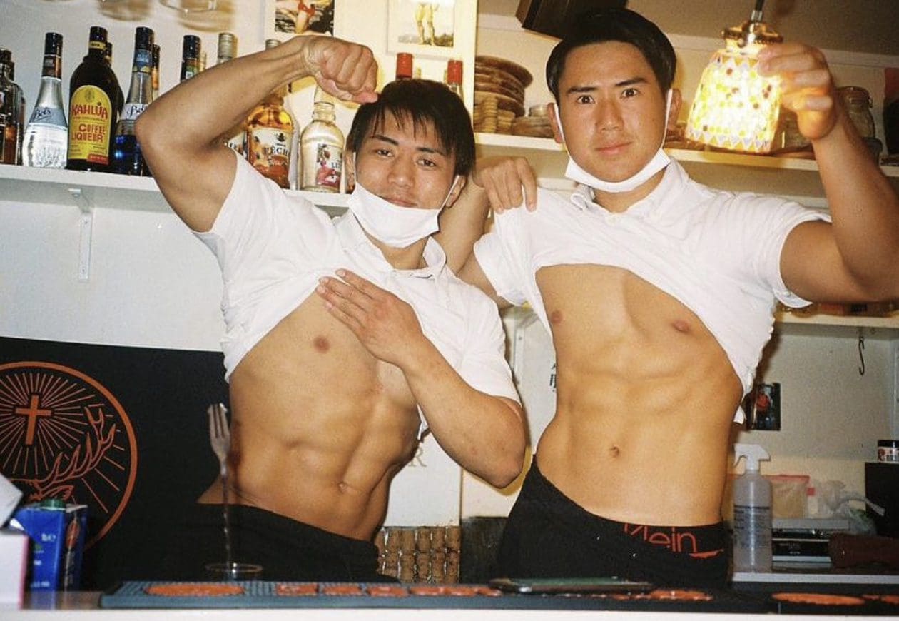 Gigantic Travel Alert: Japan’s Muscle-Themed Bars and Restaurants