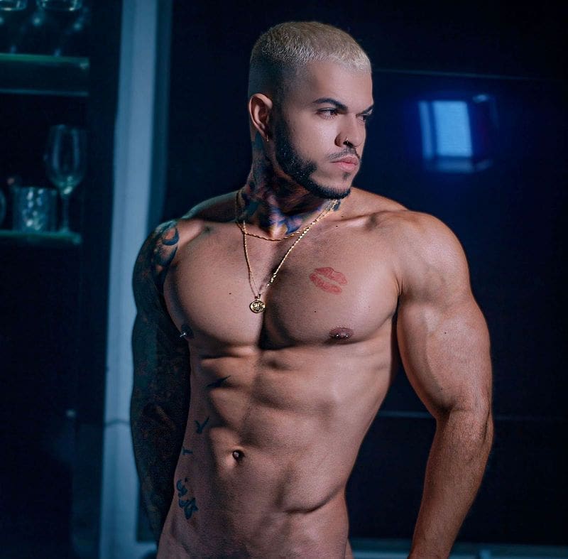 Axel Crow